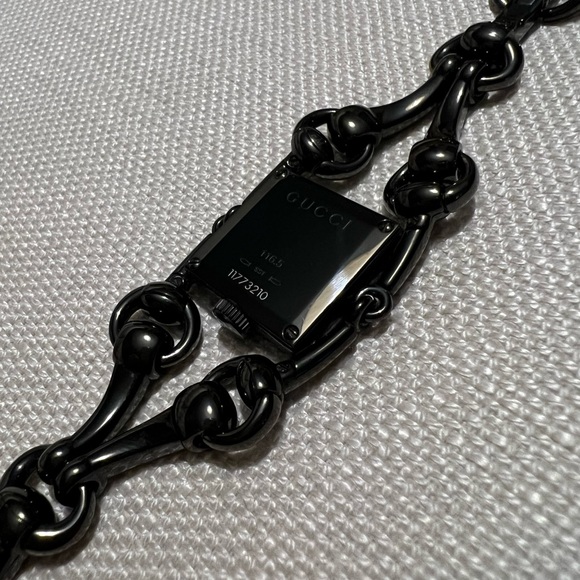 GUCCI SIGNORIA 20MM QUARTZ BLACK STAINLESS STEEL WATCH - Picture 4 of 8